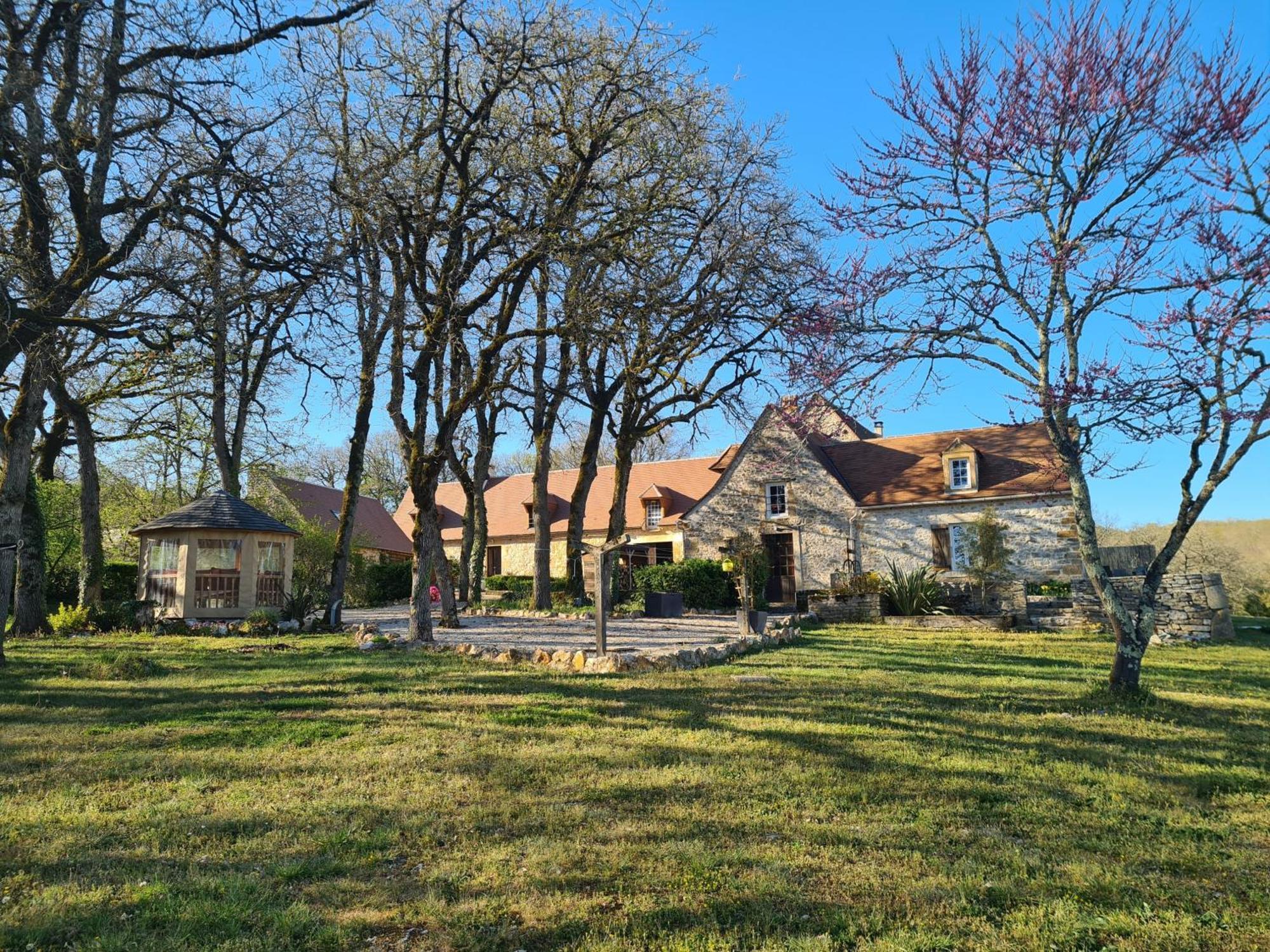 Villa Domaine De Nineyrolle à Azerat Extérieur photo